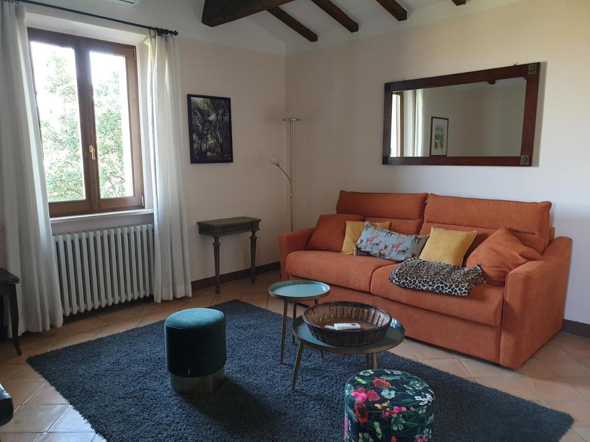 Le Querciolaie Monte Cavallo - Upper Apartment Saturnia Bagian luar foto