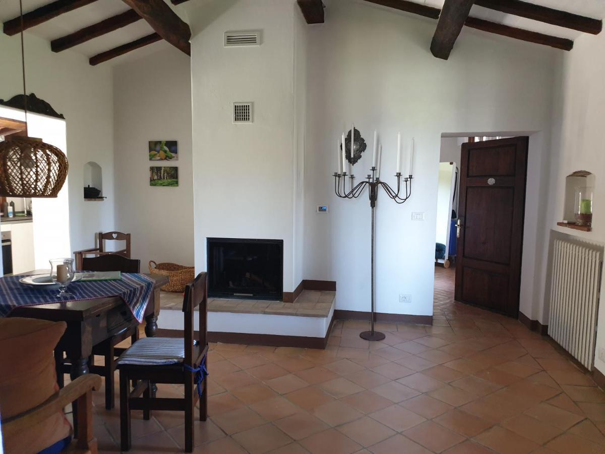 Le Querciolaie Monte Cavallo - Upper Apartment Saturnia Bagian luar foto