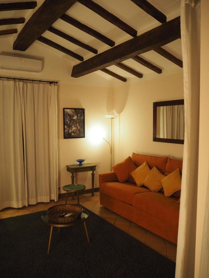 Le Querciolaie Monte Cavallo - Upper Apartment Saturnia Bagian luar foto